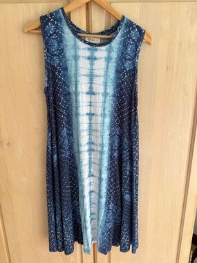 Style & Co sleeveless mini dress. Blue, aqua and white. Size petite large.